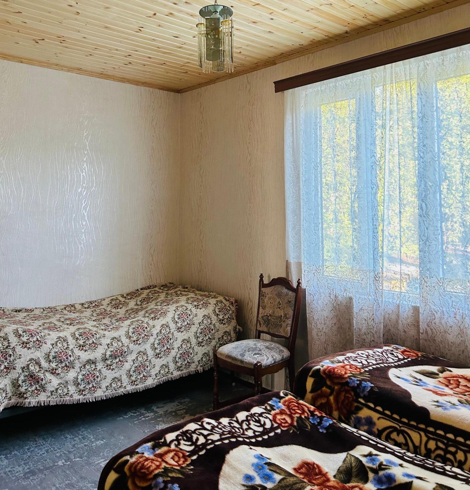 Vaso'S Guesthouse Katskhi Exterior foto